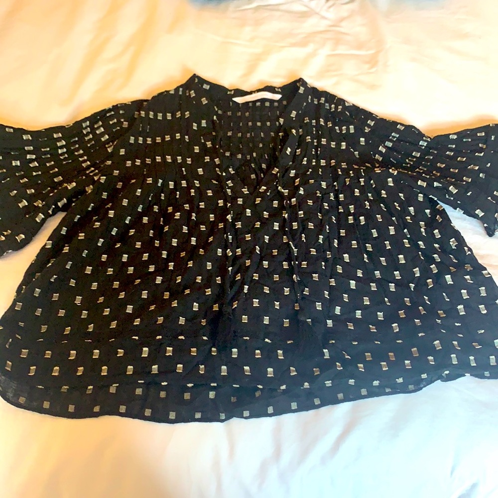 Black Flowy Cropped Blouse